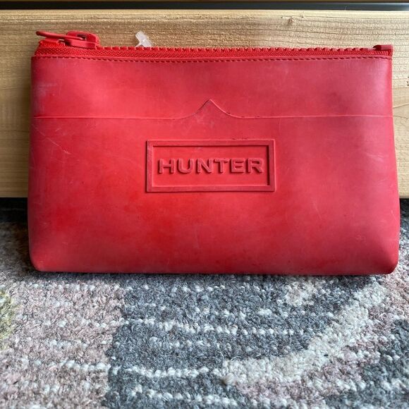 Hunter Rubber  Zipped Clutch - Picture 5 of 5